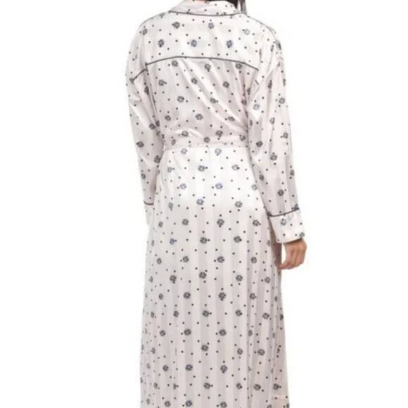 New Free People Pajama Party Silky Floral Robe $148 IVORY COMBO X-Small - Picture 3 of 4